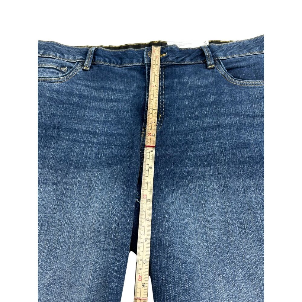 Liz Claiborne Womens Mid-Rise Sara Denim Shorts Size 18 Blue Made In Pakistan - Picture 5 of 11